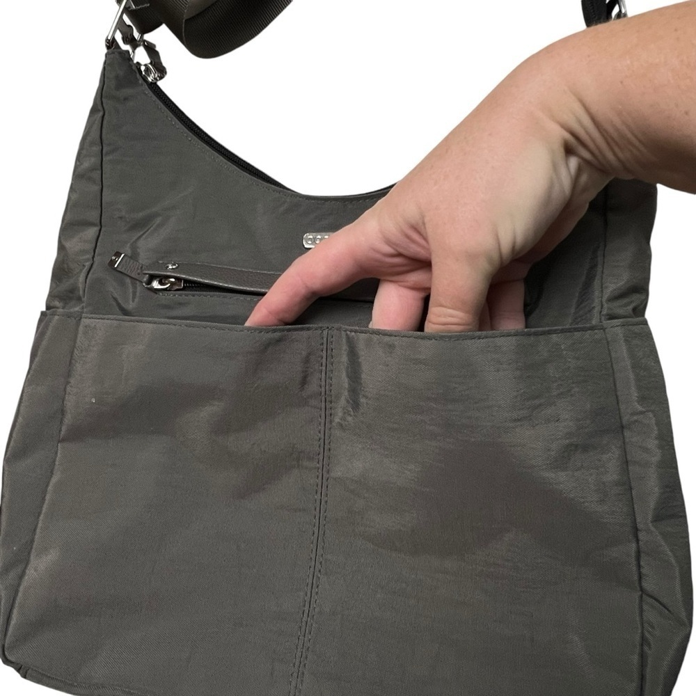 NWOT Baggallini Gray Crossbody Purse Bag Nylon minimalist travel Resort - Picture 3 of 10